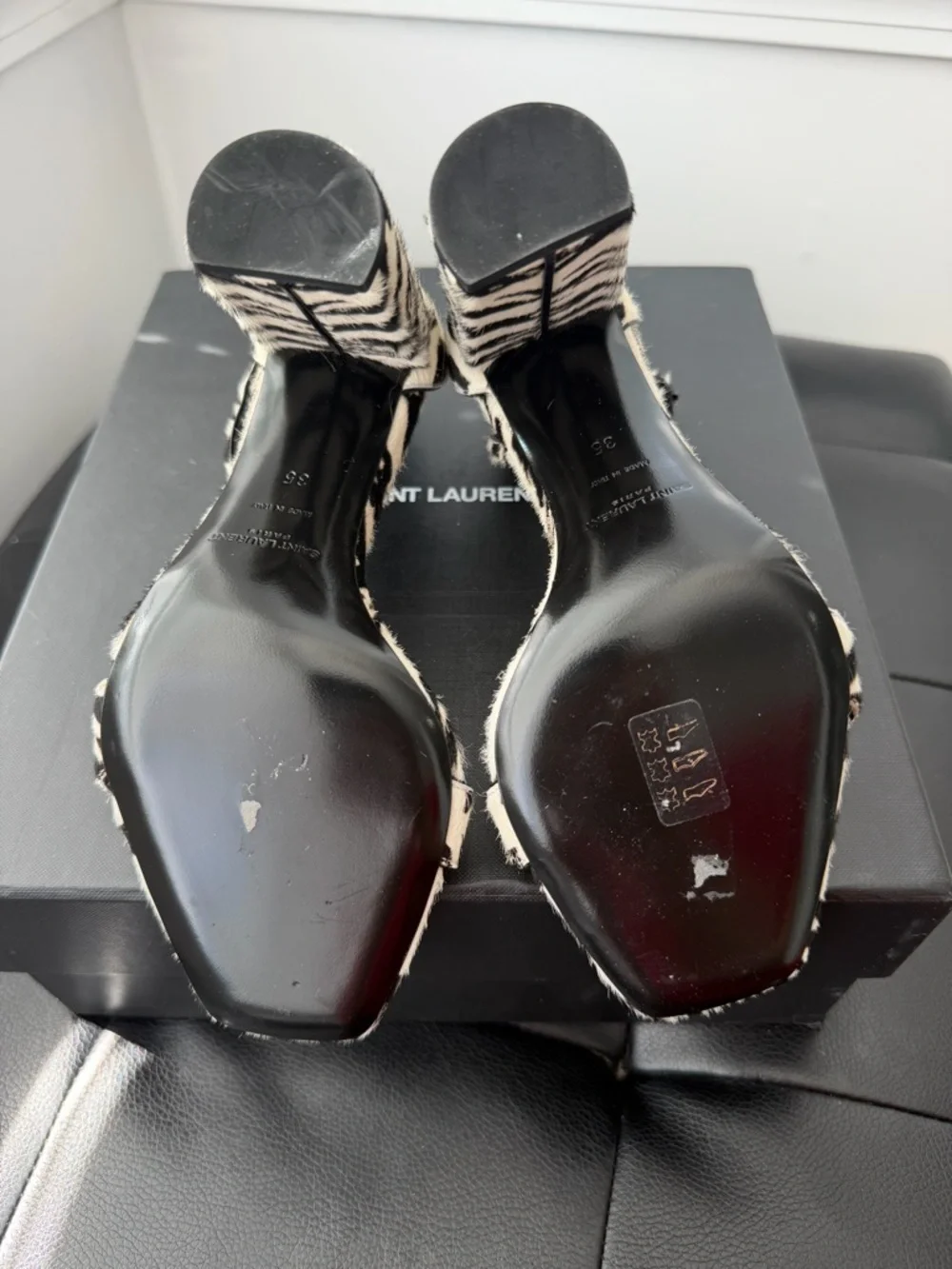 Saint Laurent Pony Haired Zebra heels - Picture 4 of 5